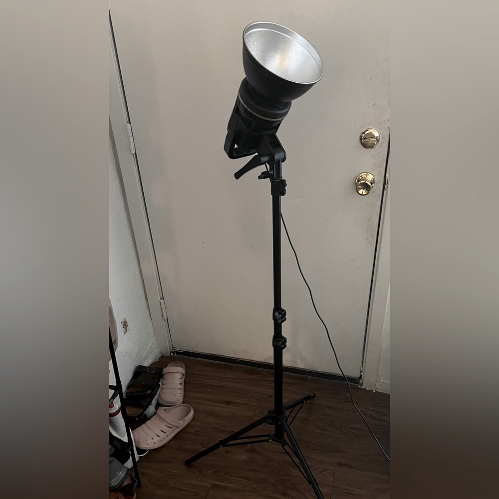 Powerful light for serious video creators! Free shipping!